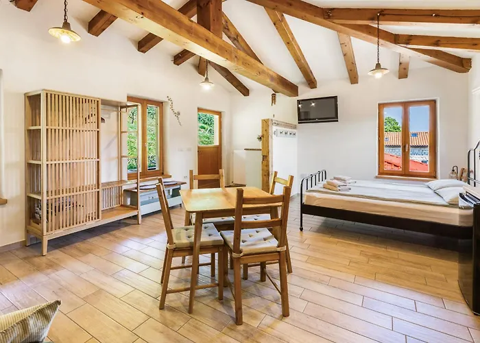 Zelkonn House Appartamento Branik